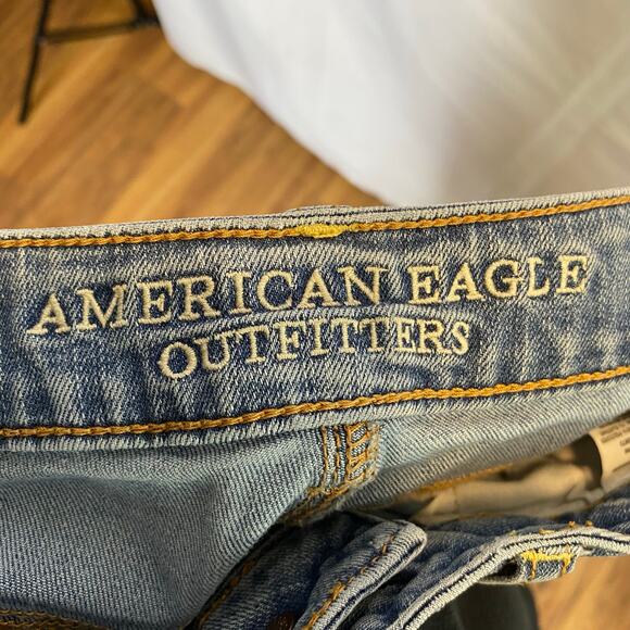 American Eagle Outfitters Women’s Size‎ 6 Hi-Rise Jeggings Light Wash - Picture 6 of 12